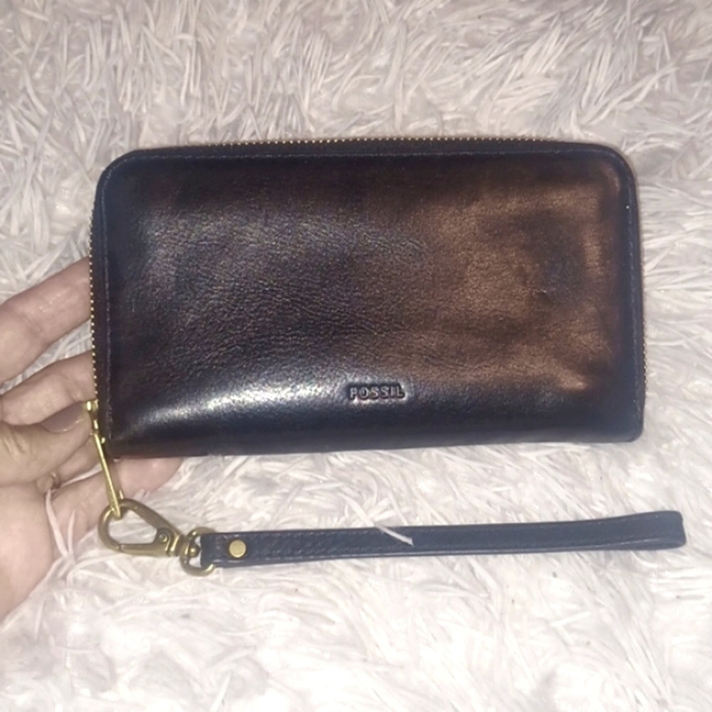 Fossil zipper Wristlet/Wallet